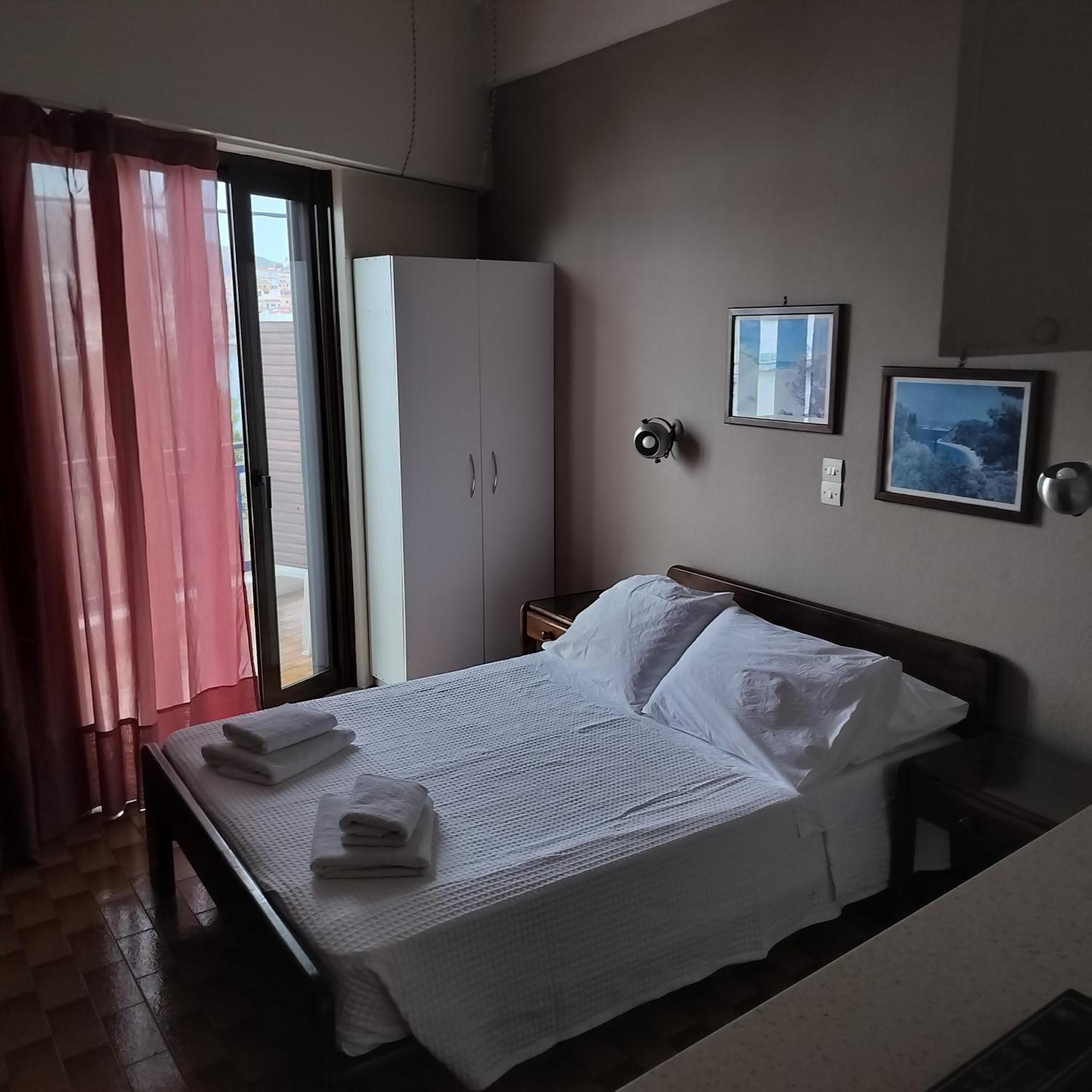 Bissias Guest House Galatás 외부 사진