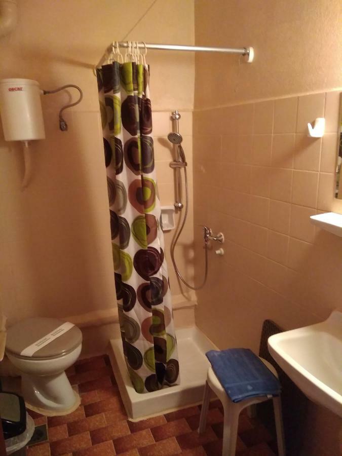 Bissias Guest House Galatás 외부 사진