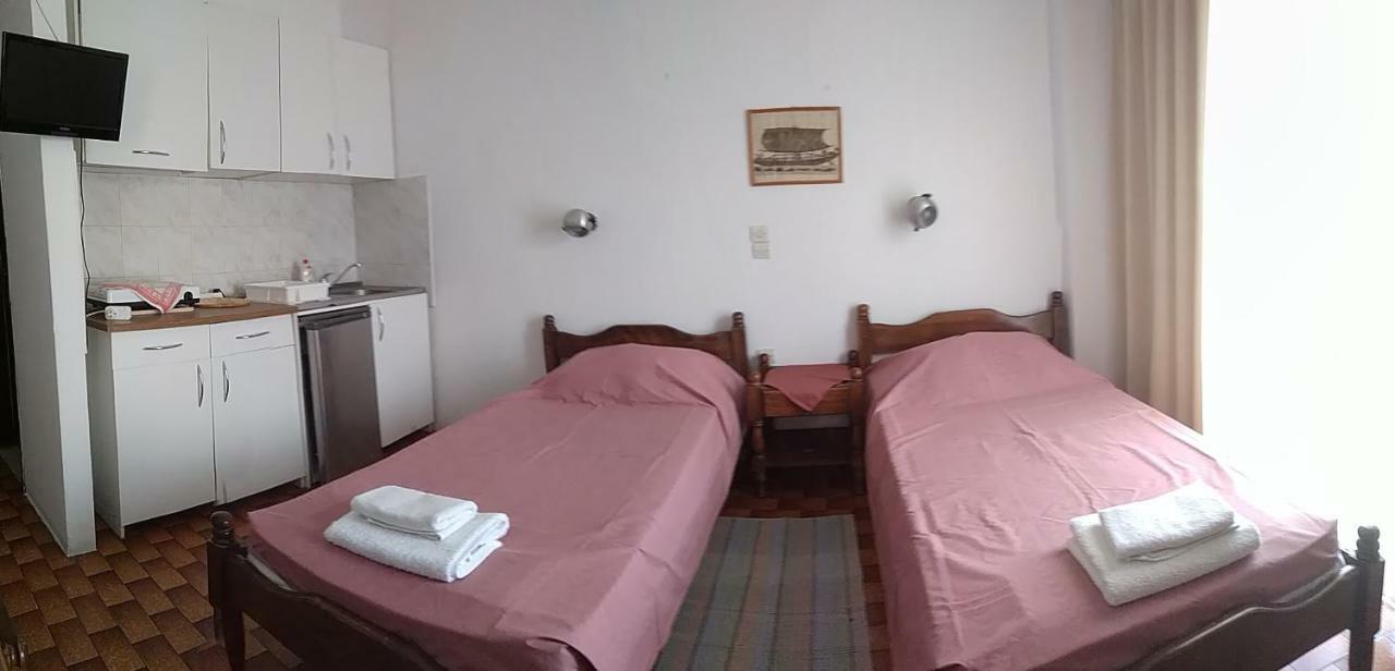 Bissias Guest House Galatás 외부 사진